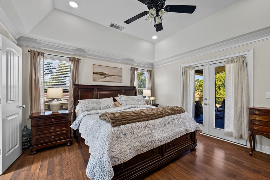 300 Stone Creek Drive, Hull, Georgia