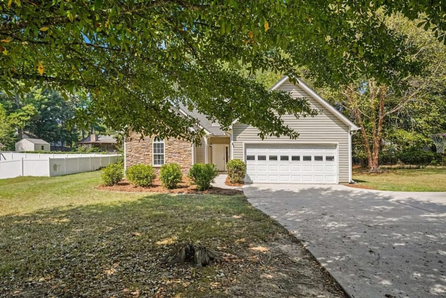 311 Sweetbriar Lane, Griffin, Georgia