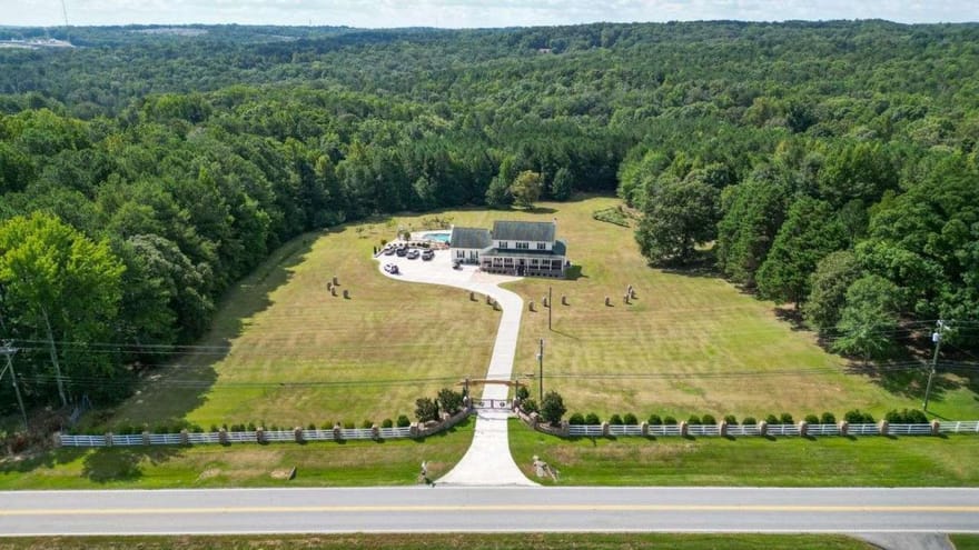 3616 Thompson Mill Road, Buford, Georgia