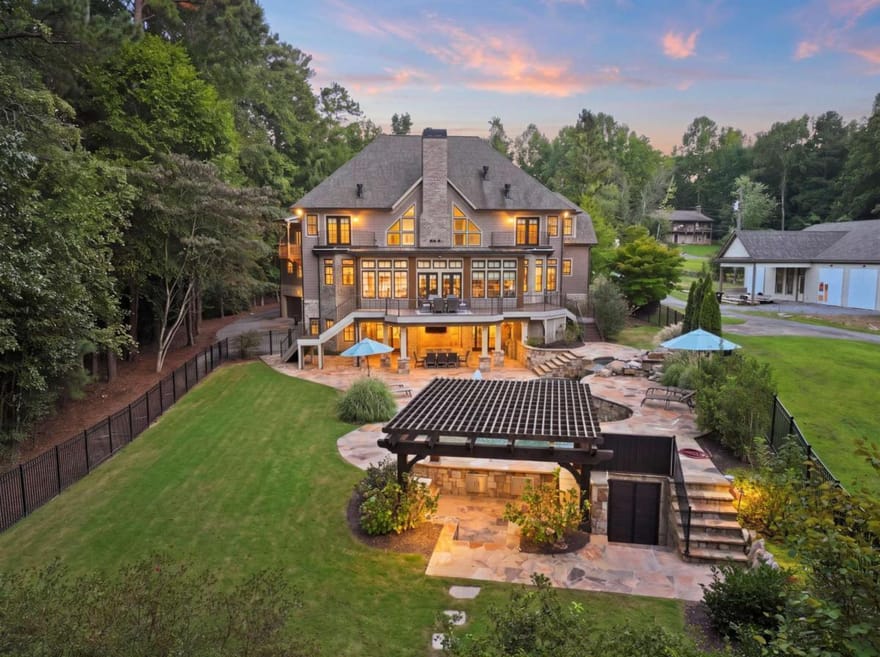 515 Bentwood Drive, Woodstock, Georgia