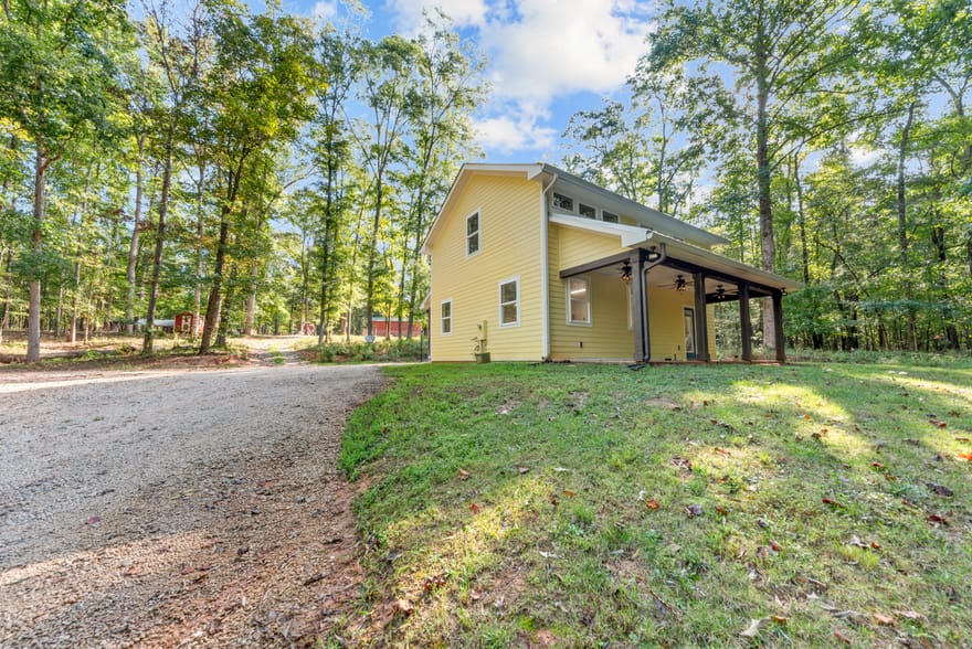 1250 Guinn Road, Madison, Georgia