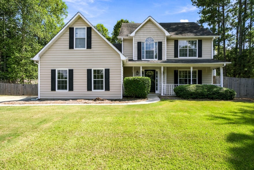 4090 Lake Drive, Loganville, Georgia