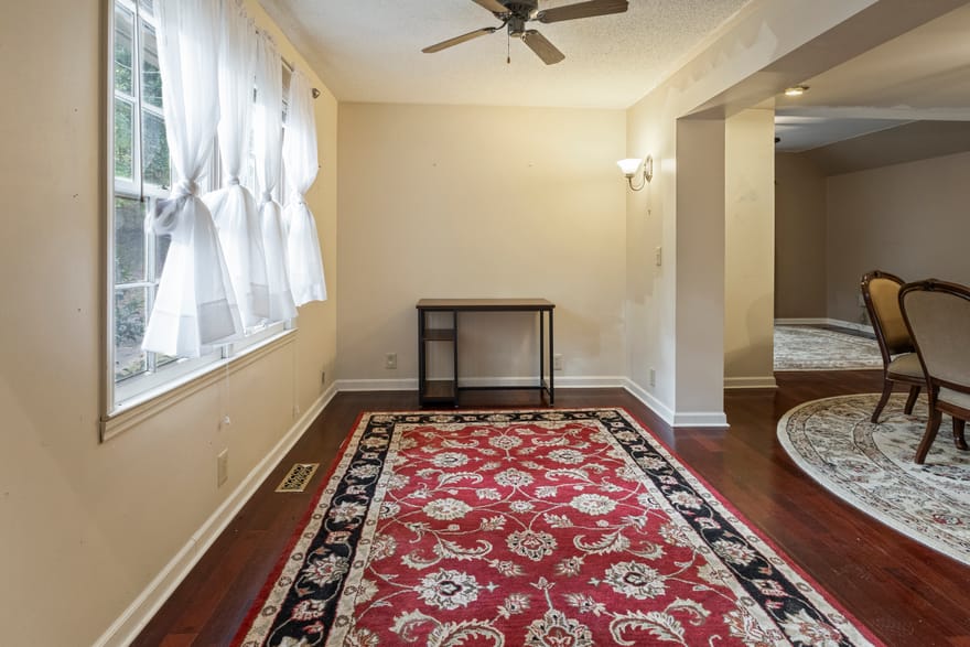 82 Walton Way, Juliette, Georgia