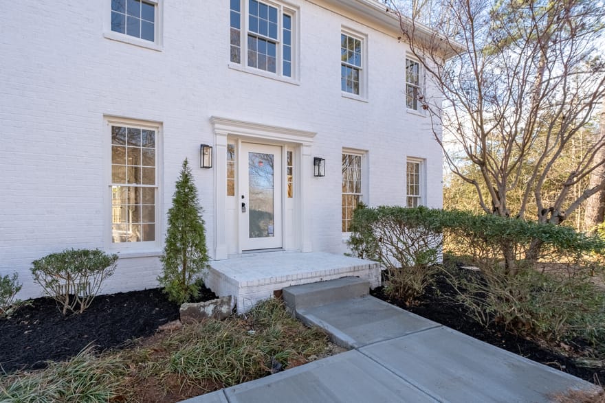 2360 Milstead Circle NE, Marietta, Georgia