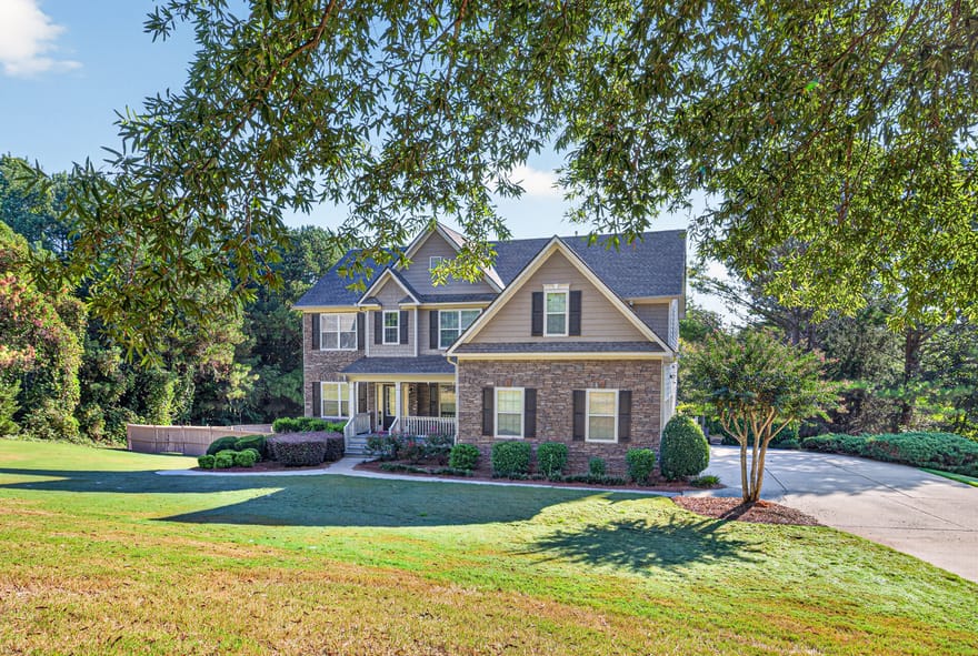 1664 Maes Overlook, Loganville, Georgia