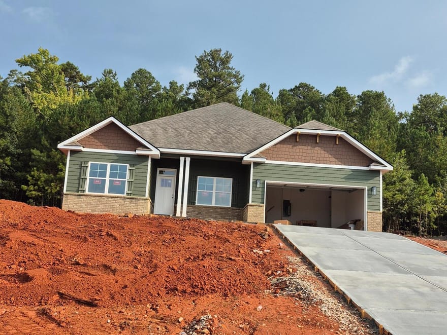 1035 Holliday Pass, Griffin, Georgia