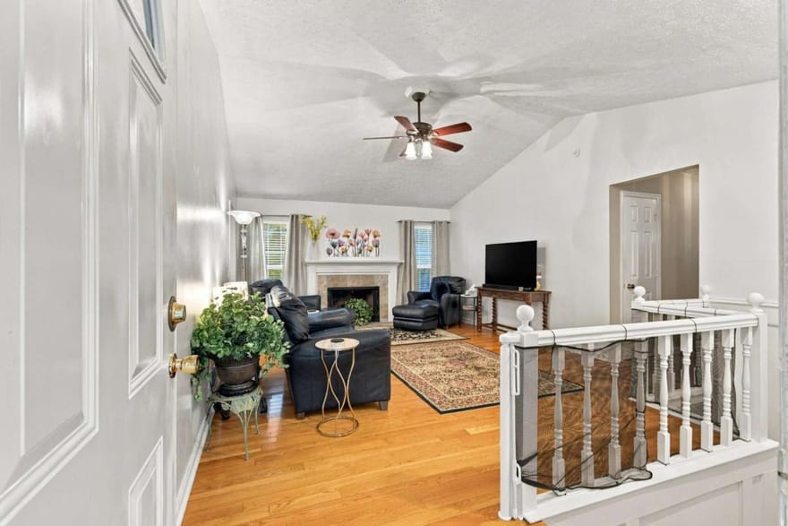322 Mariner Circle, Woodstock, Georgia