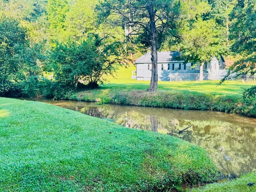 482 E Pine Lake Drive, West Point, Georgia