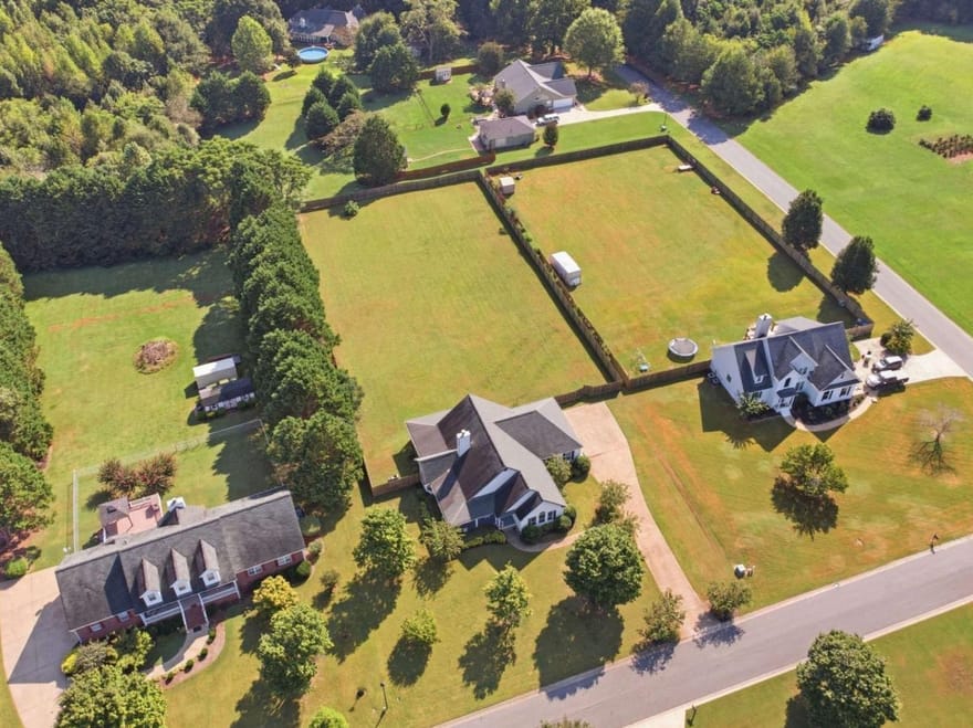 764 Appian Way, Statham, Georgia