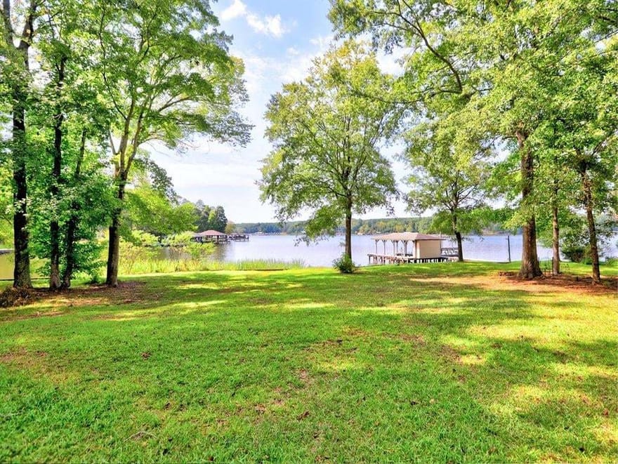 91 Woodland Way, Sparta, Georgia