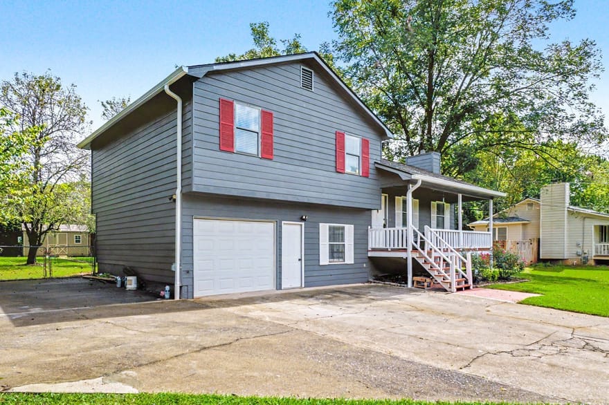 120 Lost Meadows Drive, Dallas, Georgia