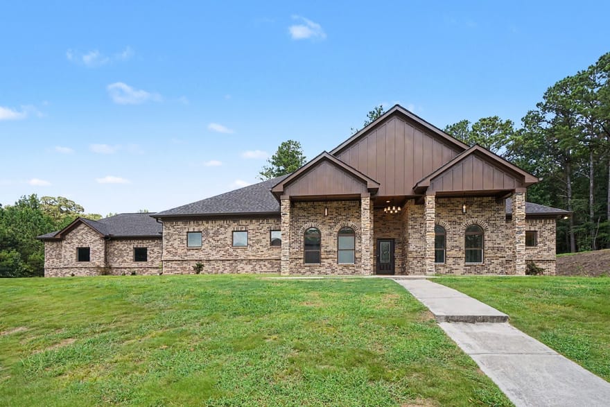 1470 Anderson Valley Drive, Snellville, Georgia