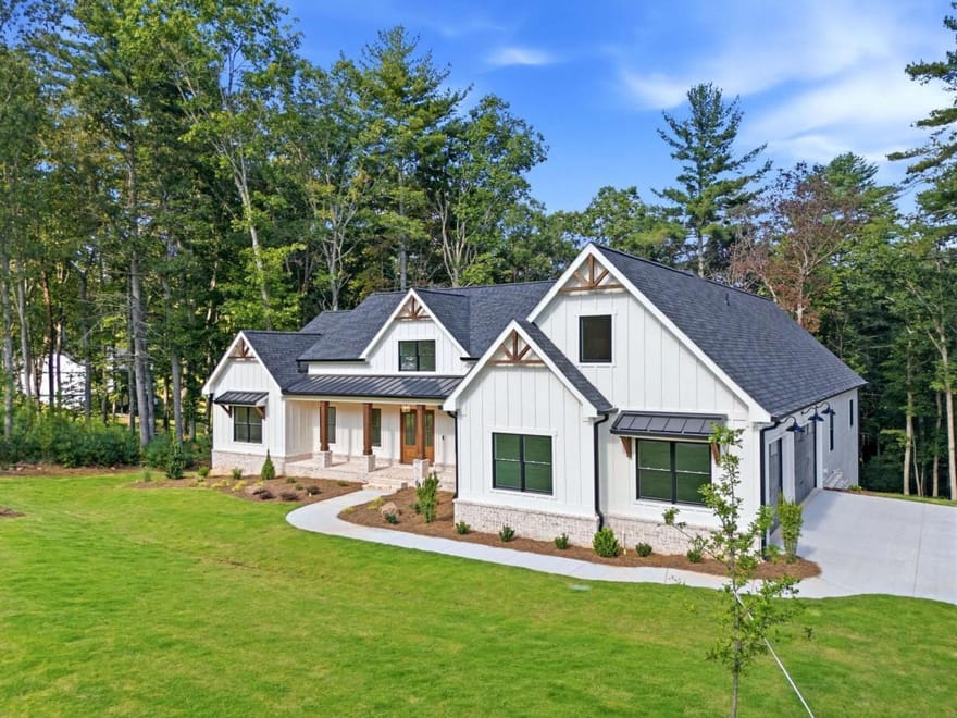 469 Oakwood Way, Blairsville, Georgia