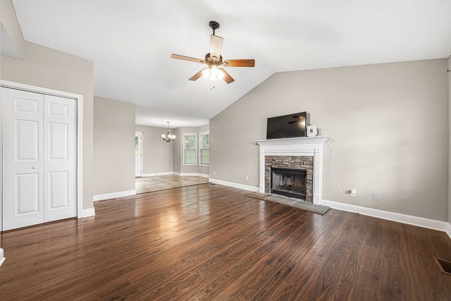 17 Rocky Avenue NW, Cartersville, Georgia