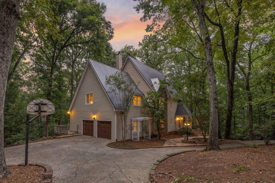 5633 Aven Road, Marietta, Georgia