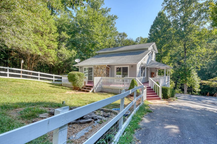 6881 Wood Lake Circle, Young Harris, Georgia