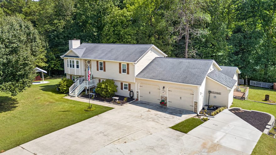 2475 Azalea Drive, Loganville, Georgia