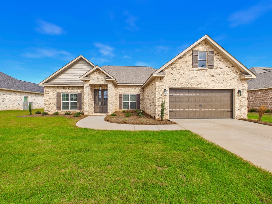 153 Woodwinds Court, Kathleen, Georgia