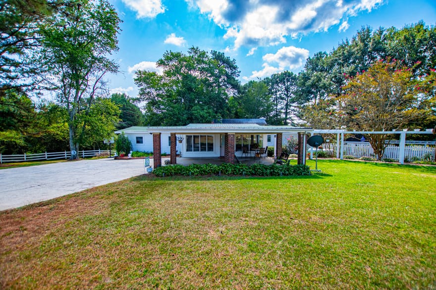 2074 Roopville Veal Road, Roopville, Georgia