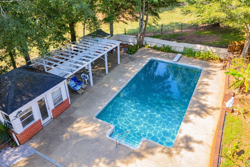 2074 Roopville Veal Road, Roopville, Georgia
