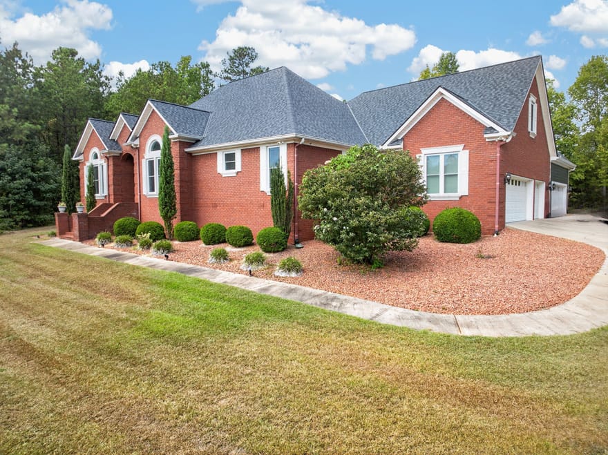 128 Lakemere Lane NW, Milledgeville, Georgia