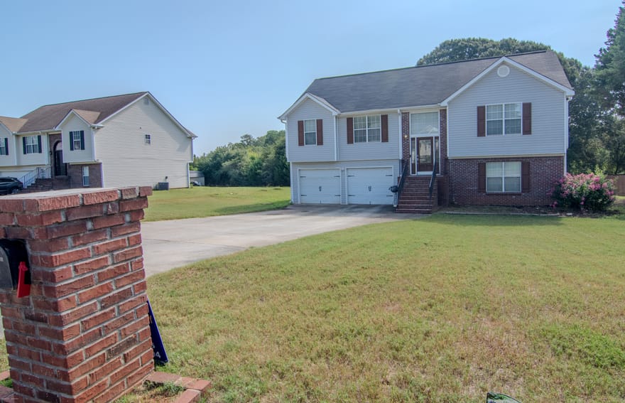 4778 Clayton Crossing Lane, Ellenwood, Georgia