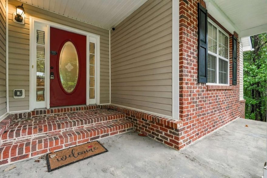 6749 Carriage Walk Lane, Flowery Branch, Georgia