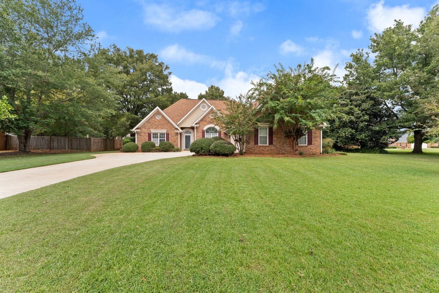 302 Jubilee Circle, Bonaire, Georgia
