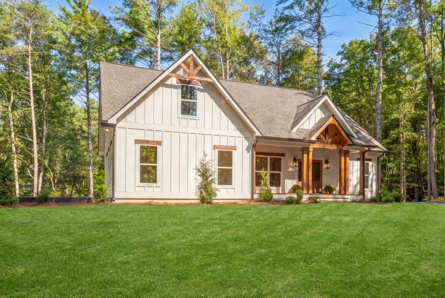 25 Riverhouse Drive, Dahlonega, Georgia