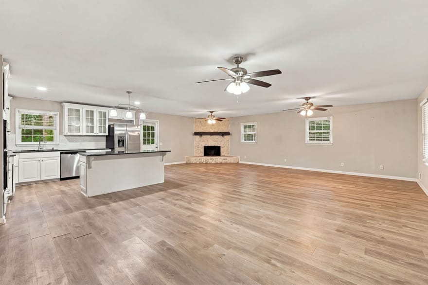951 Hickory View Court NW, Marietta, Georgia