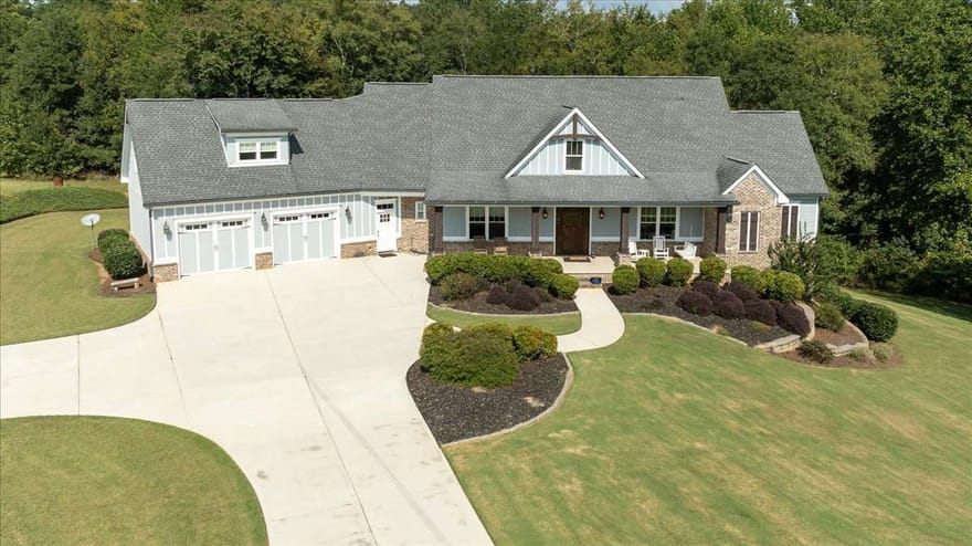 617 Skyland Drive, Hoschton, Georgia