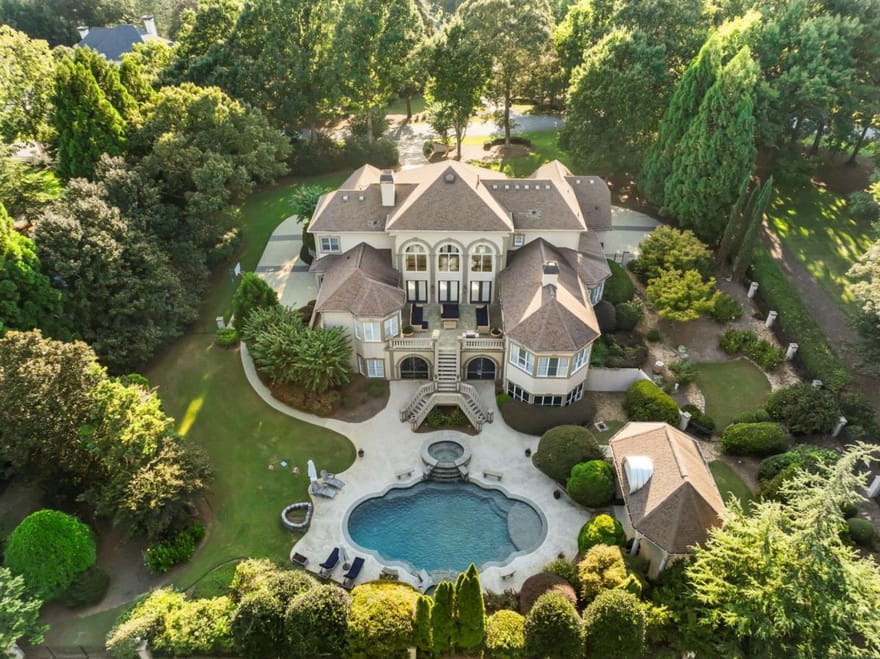 1905 Kathy Whitworth Drive, Braselton, Georgia
