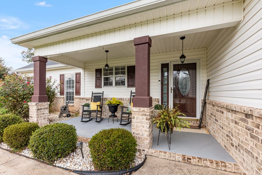 211 Cohen Court, Kathleen, Georgia