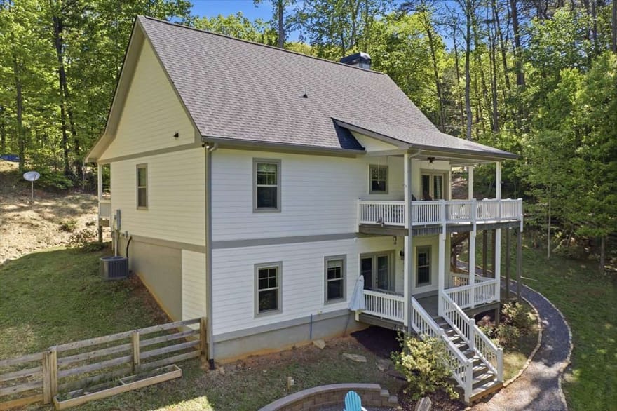 4956 Burnt Mountain Road, Ellijay, Georgia