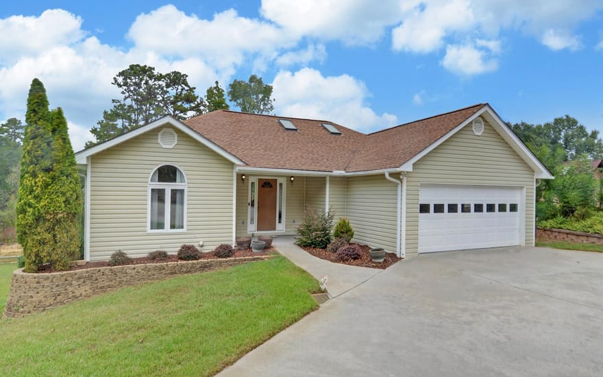 300 Knox Circle, Lavonia, Georgia