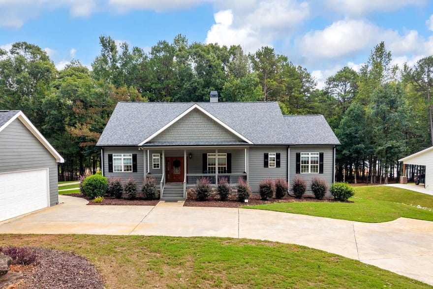 2716 Holcomb Drive, Martin, Georgia