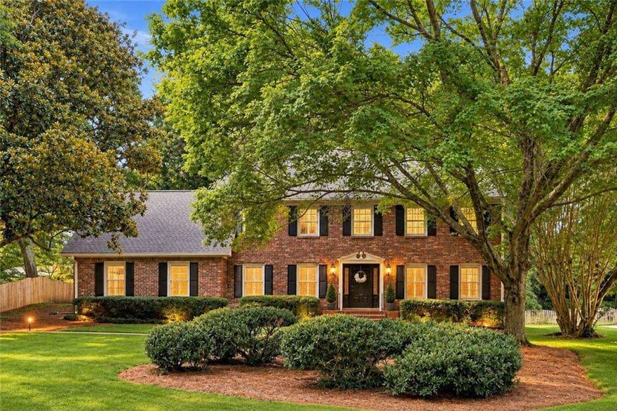 4978 Heatherdale Lane, Atlanta, Georgia
