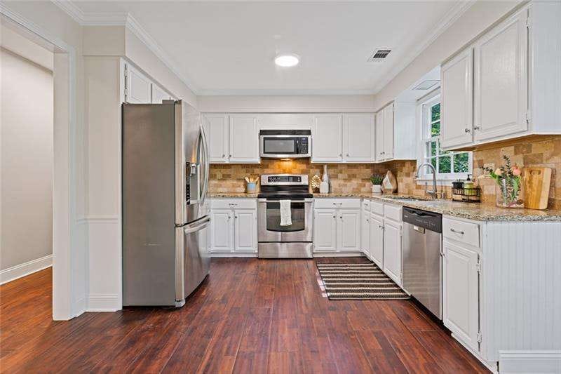 3752 Frederica Road NW, Berkeley Lake, Georgia