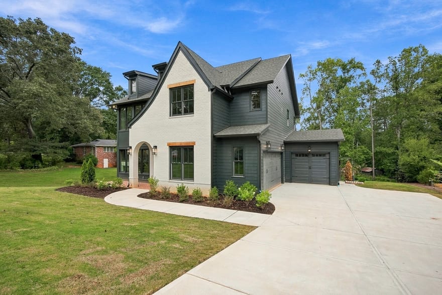 880 Austin Drive, Smyrna, Georgia