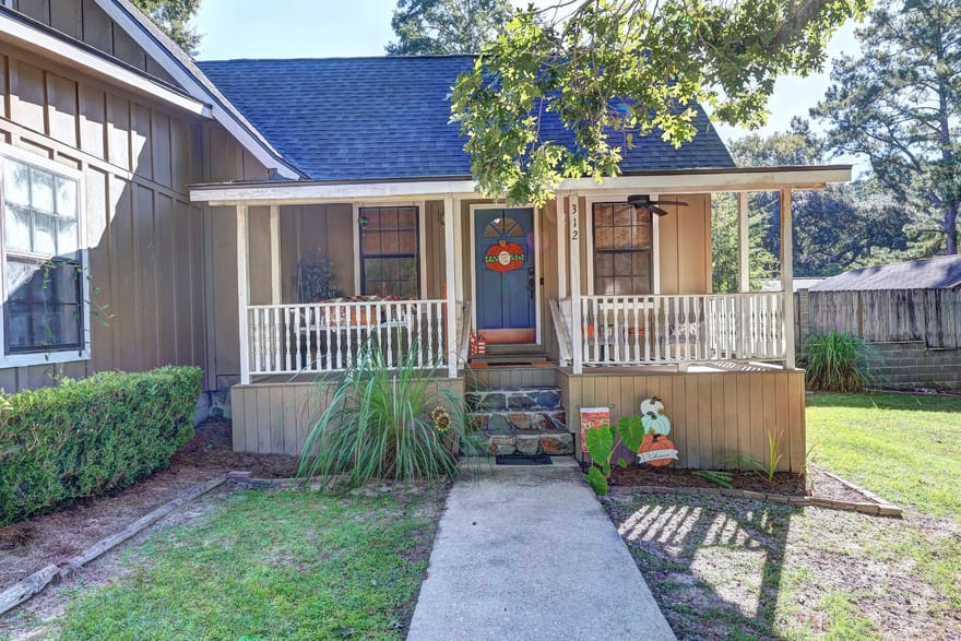 312 Dechene Drive, Thomasville, Georgia