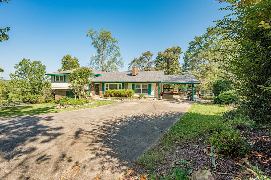 1276 Howell, Ball Ground, Georgia