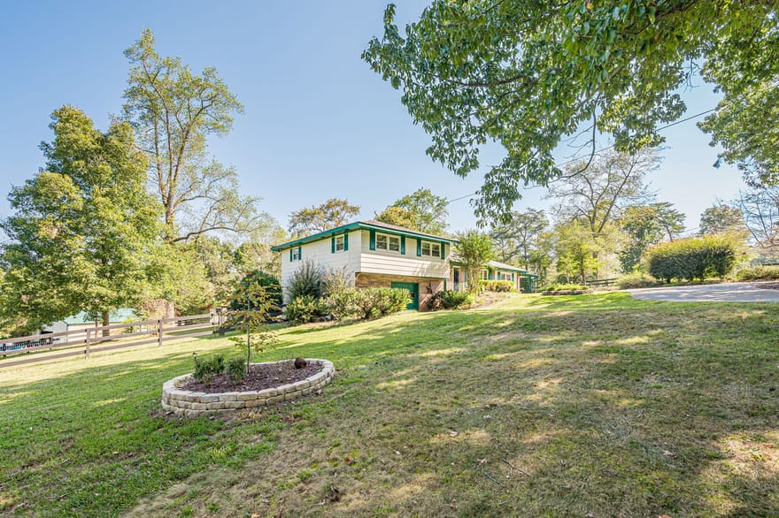 1276 Howell, Ball Ground, Georgia