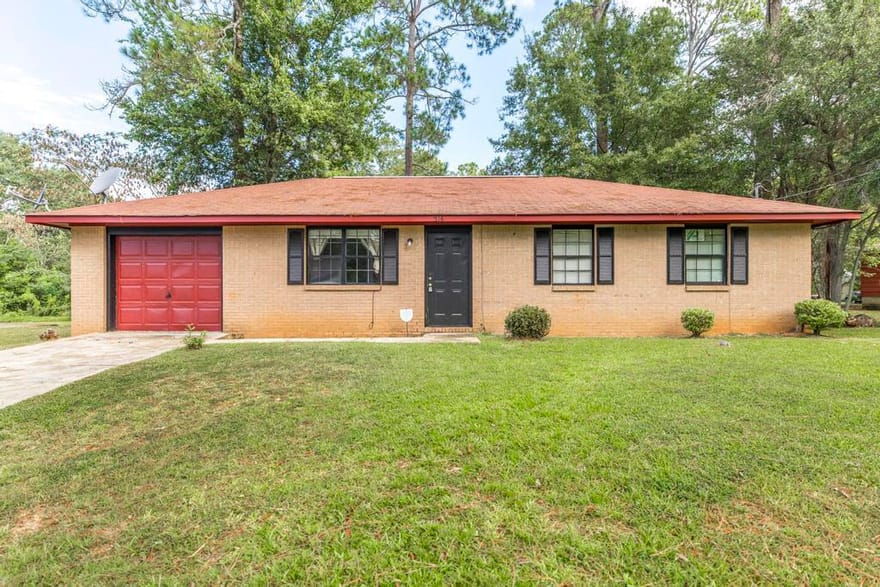 316 Peach Circle, Fort Valley, Georgia