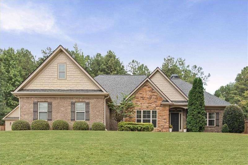 32 Meadow View Glen, Newnan, Georgia