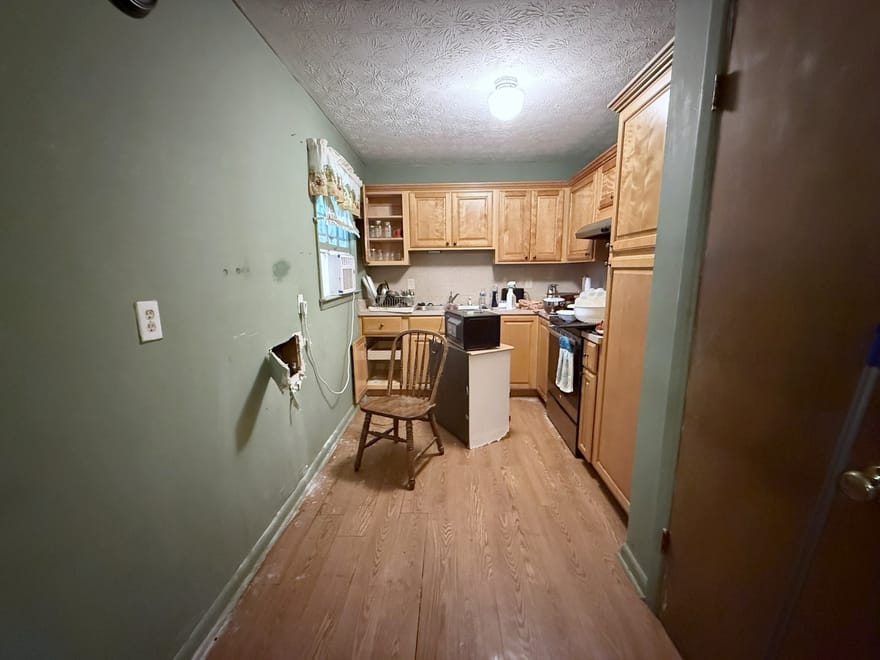 6779 Valley Hill Court, Riverdale, Georgia