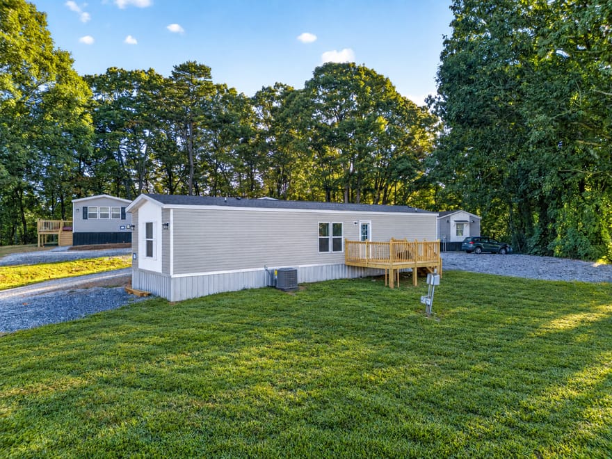 60 Bennys Drive, Cleveland, Georgia