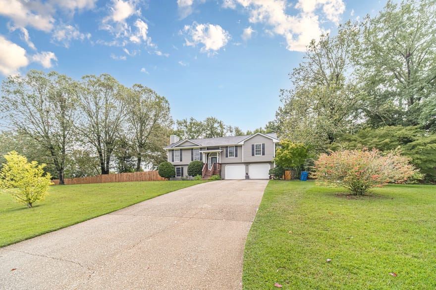 27 Creek View Drive, Hoschton, Georgia