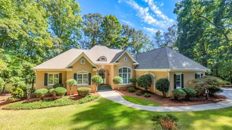 320 Laurel Lakes Drive, Carrollton, Georgia