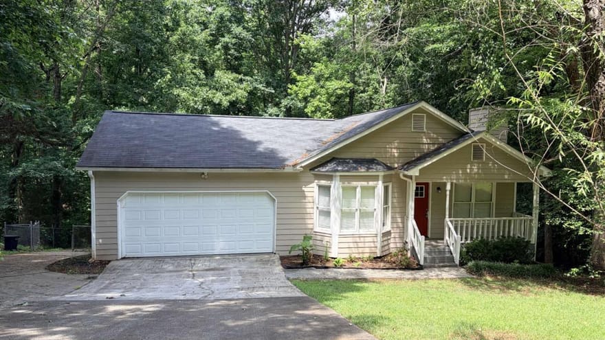 1535 Oakhill Drive, Auburn, Georgia