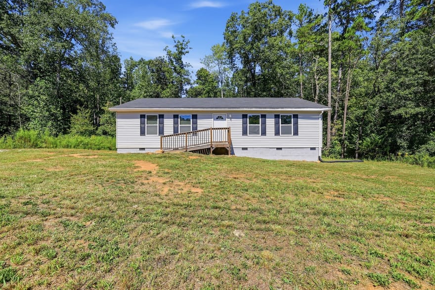 2421 E Silver Shoals Road, Toccoa, Georgia